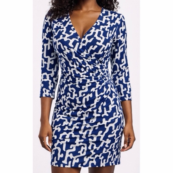 Laundry by Design Dresses & Skirts - LAUNDRY • Blue and White Geometric Wrap V-Neck Mini Dress, 4P